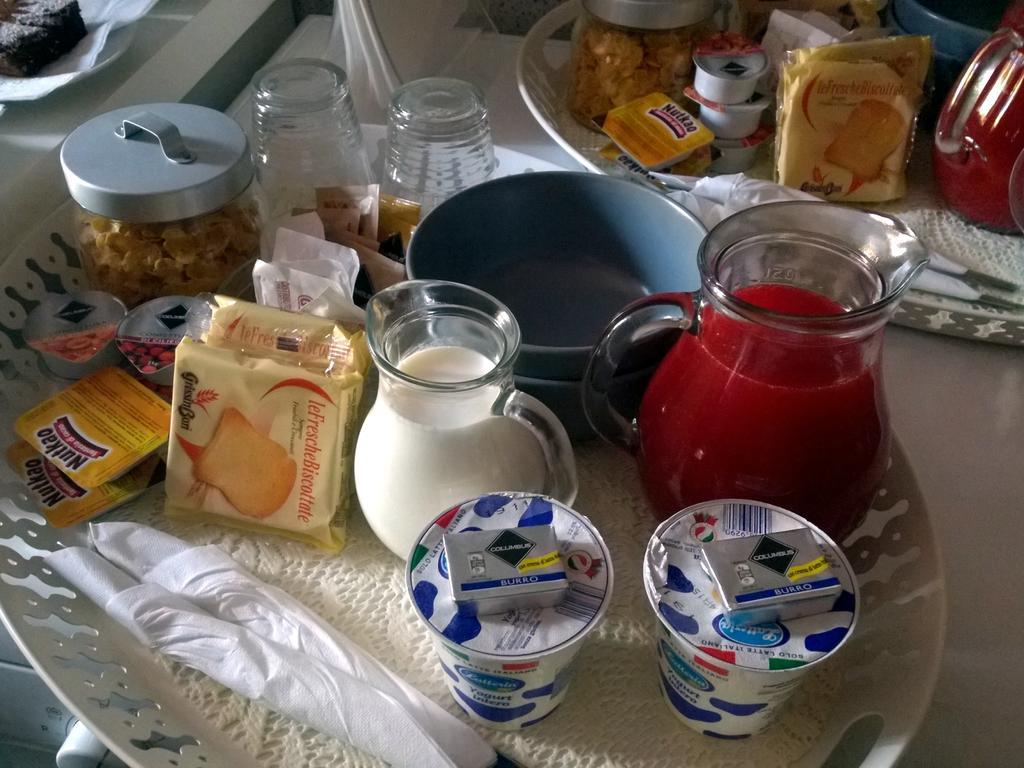 Sunrise B&B Roma Екстер'єр фото