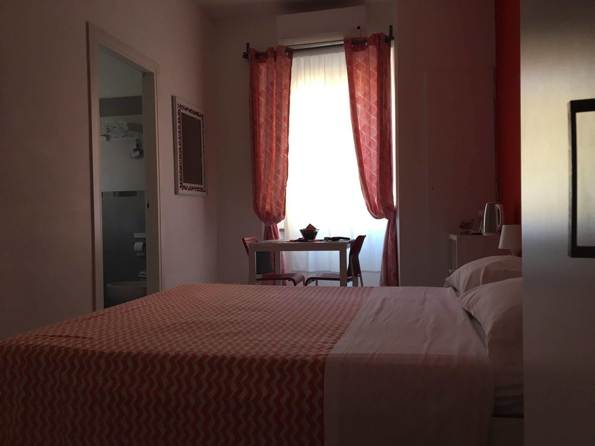 Sunrise B&B Roma Екстер'єр фото